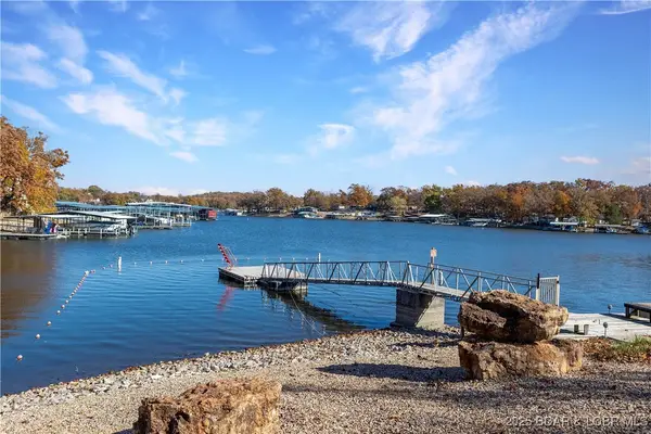 74 Eleven West Court #2C, Sunrise Beach, MO 65079