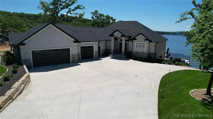 243 E Villages Estates Road, Sunrise Beach, MO 65079 - Image #2