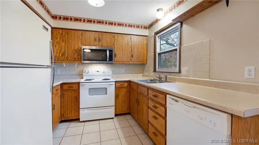 77 Banner Street, Camdenton, MO 65020 - Image #3