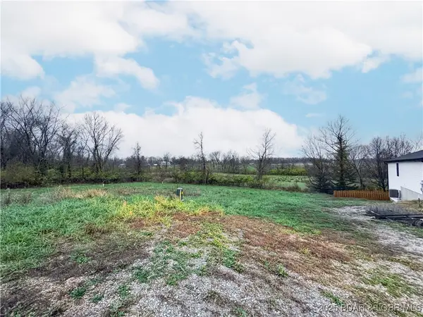 Lot 7 W Bourbon Street, Eldon, MO 65026