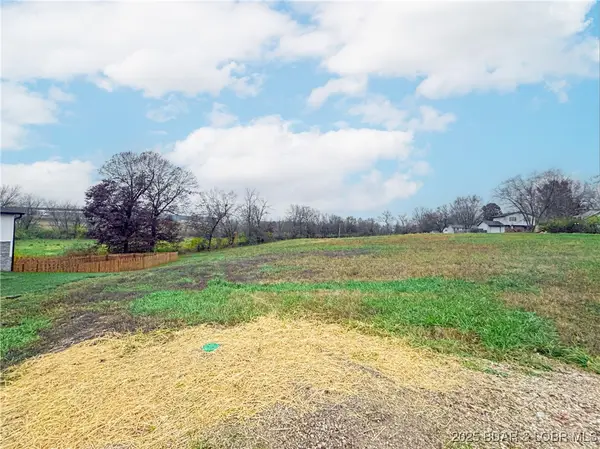 Lot 9 W Bourbon Street, Eldon, MO 65026