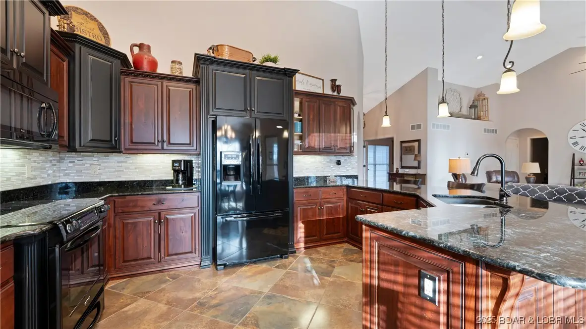 125 Arrowhead Drive, Lake Ozark, MO 65049 - Image #1