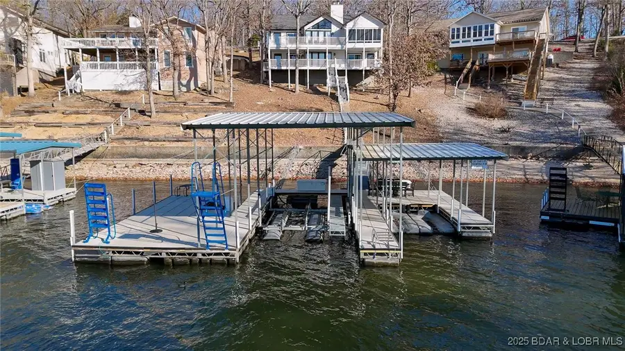 999 Imperial Point Drive, Village Of Four Seasons, MO 65049 - Image #2