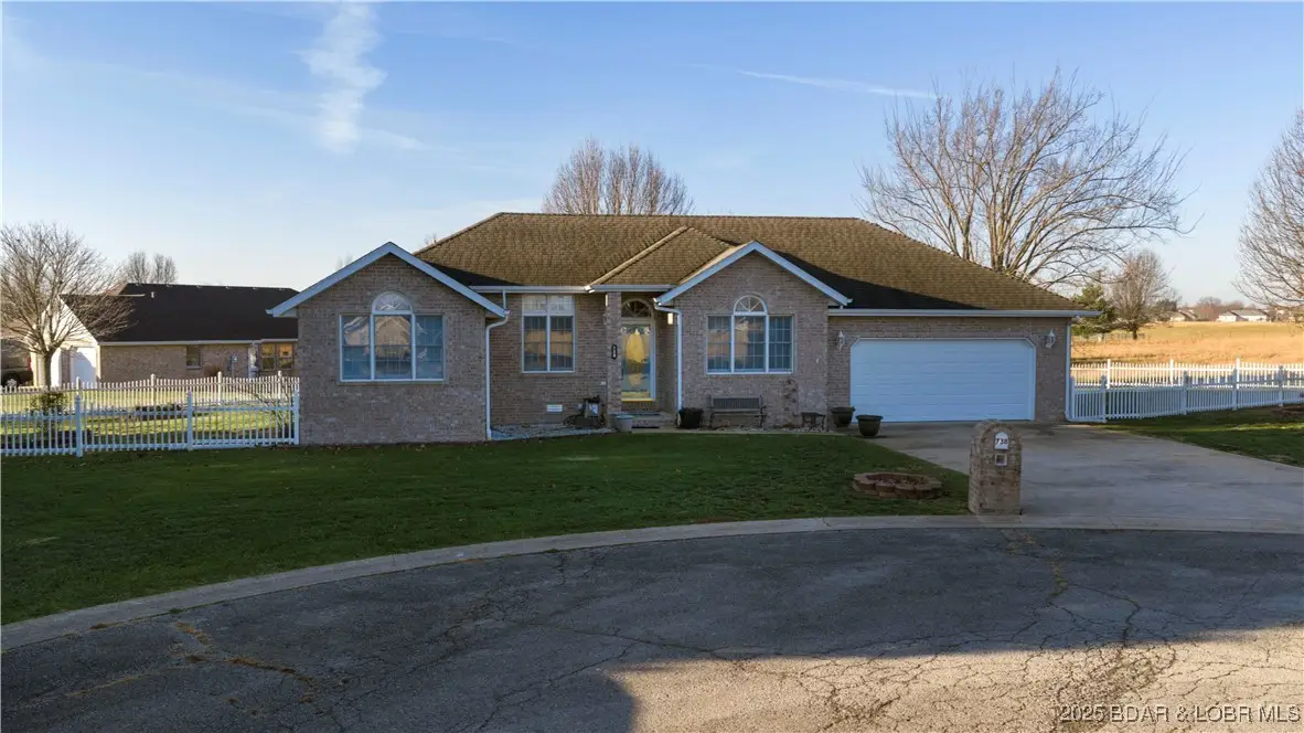738 J Robert Circle, Lebanon, MO 65536 - Image #1