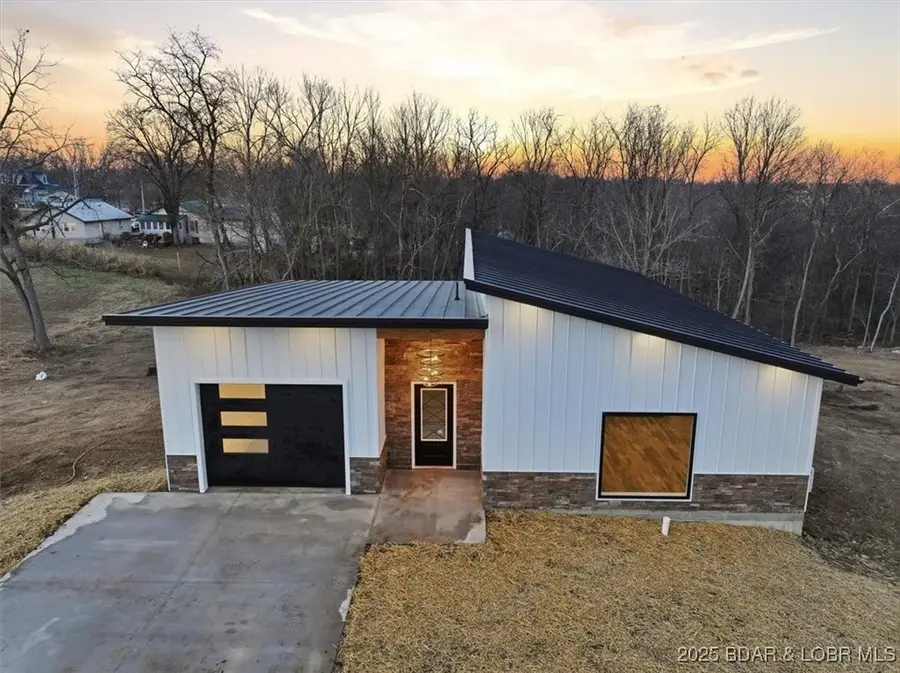 405 East Lafayette Street, Versailles, MO 65084 - Image #2