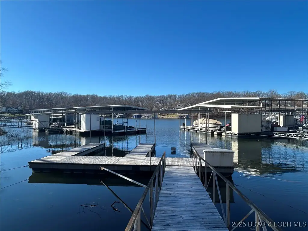 19 Crocker Court, Village Of Four Seasons, MO 65049 - Image #1