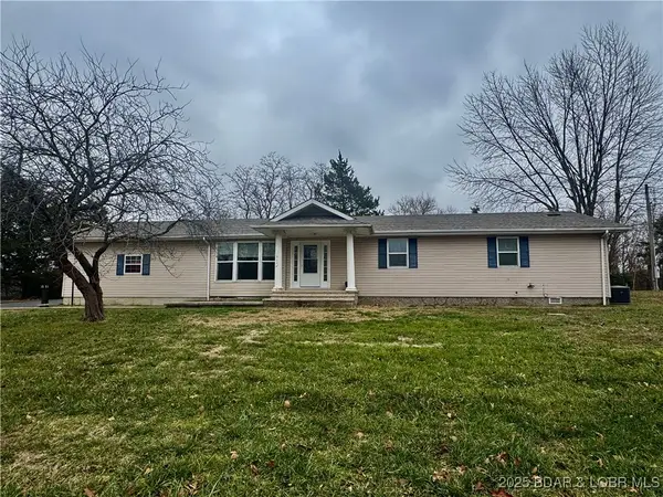 1914 State Road V, Linn Creek, MO 65052