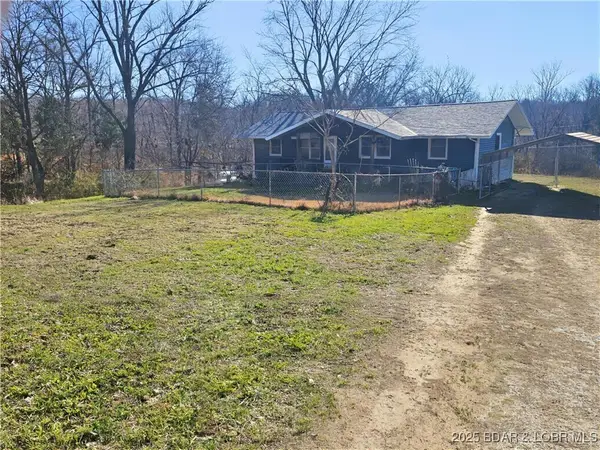 2687 Old Tuscumbia Road, Eldon, MO 65026