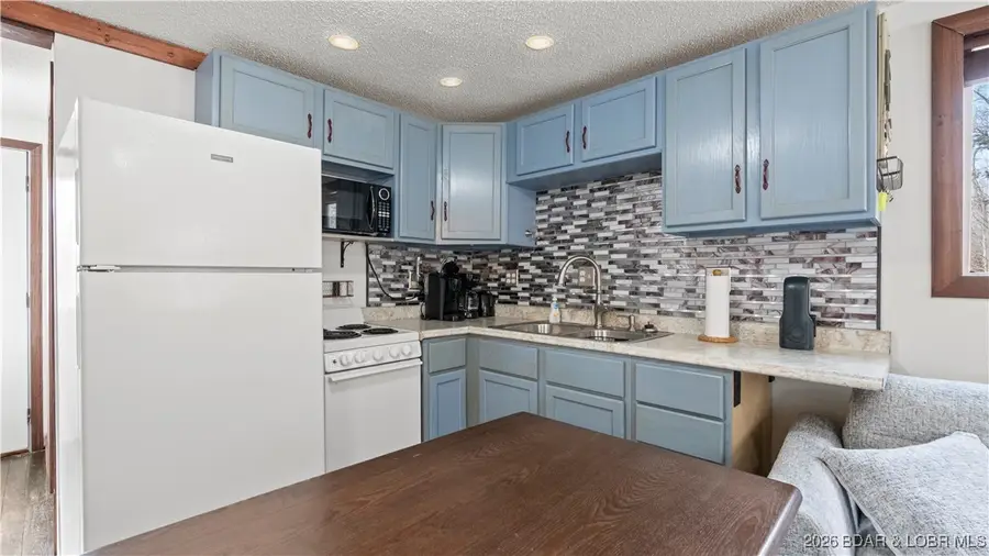 30031 Oak Knoll Road, Rocky Mount, MO 65072 - Image #2