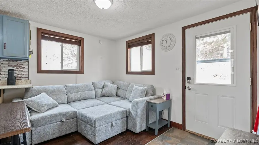 30031 Oak Knoll Road, Rocky Mount, MO 65072 - Image #3