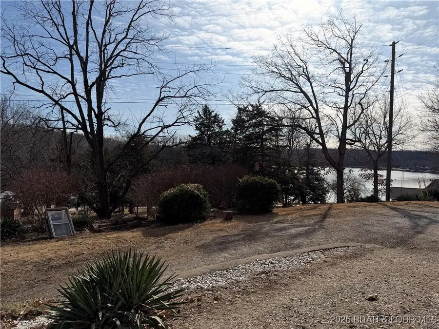 25097 Old Sante Fe Road, Versailles, MO 65084 - Image #3