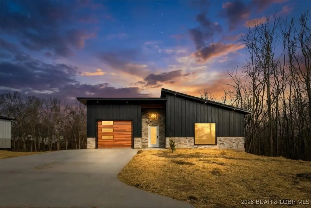 407 East Lafayette Street, Versailles, MO 65084 - Image #1