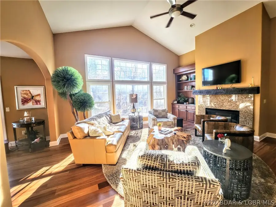 70 Via Da Contro Drive, Sunrise Beach, MO 65079 - #3