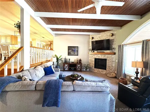 6620 Lake Point Drive #25, Osage Beach, MO 65079