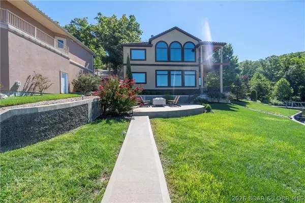 389 South Beach Boulevard, Sunrise Beach, MO 65079