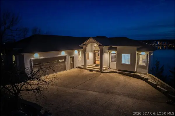 1129 Beacon Point, Lake Ozark, MO 65049