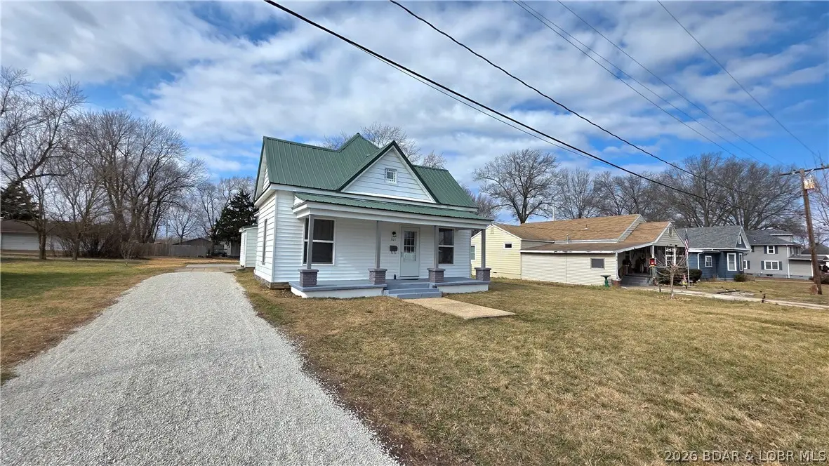 305 S Maple Street, Versailles, MO 65084 - #1