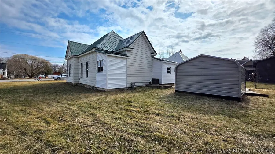 305 S Maple Street, Versailles, MO 65084 - #3