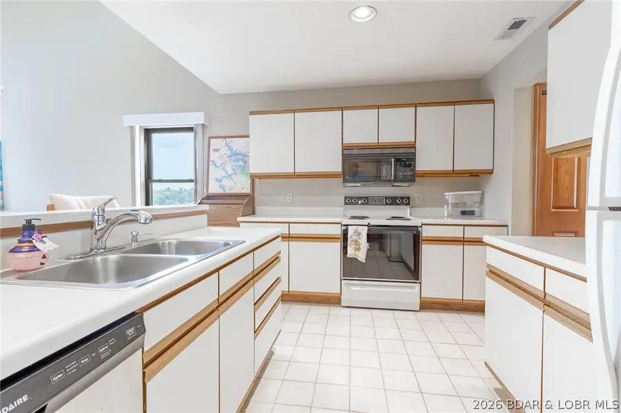 210 Bluff Boulevard #4B, Camdenton, MO 65020 - #3