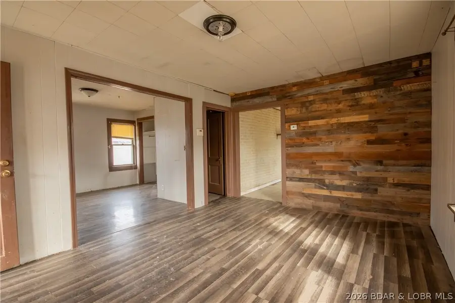 54 Wilkerson Avenue, Camdenton, MO 65020 - #3