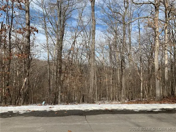 39 Bayhill Ct, Lake Ozark, MO 65049