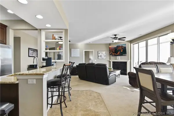 698 Summer Place Drive #1B, Camdenton, MO 65020