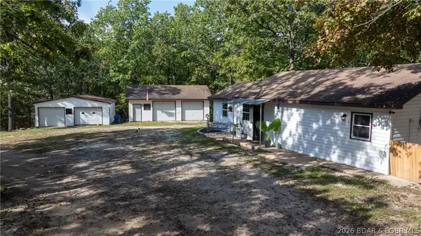 1424 Thousand Acres Road, Montreal, MO 65591