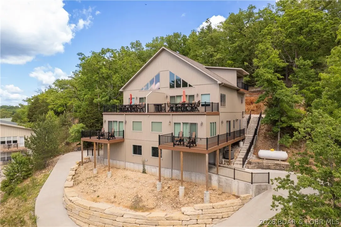 250 Yacht Club Landing Drive, Lake Ozark, MO 65049 - #1