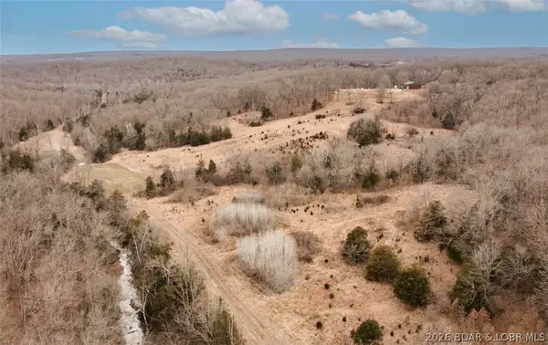 21657 Sawmill Road, Versailles, MO 65084