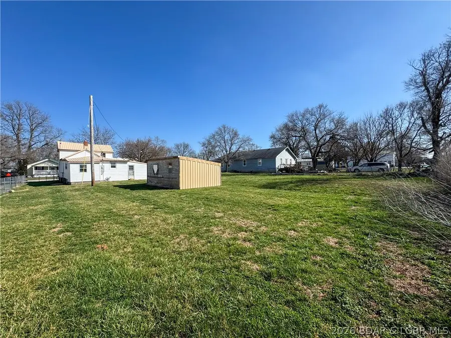 411 & 413 South Oak, Versailles, MO 65084 - #3