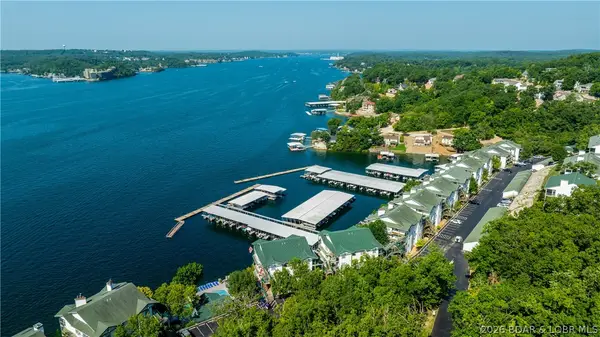 1405 W Harbour Towne Drive #1405, Lake Ozark, MO 65049