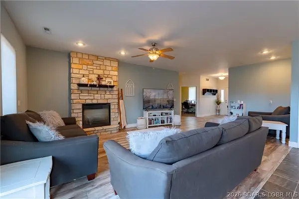 27 Westminster Place, Sunrise Beach, MO 65079