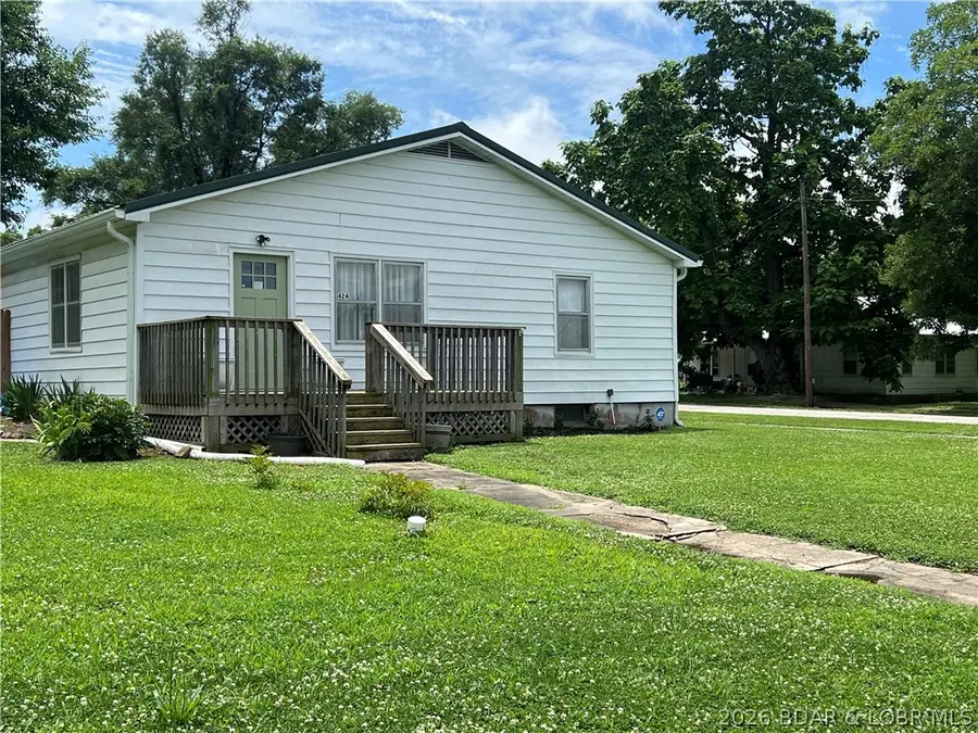 424 W Washington, Versailles, MO 65084 - #3