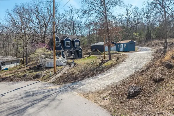 242 Irontown Circle, Roach, MO 65787