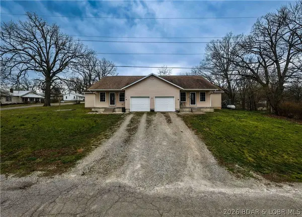 301 & 303 10th Street, Crocker, MO 65452