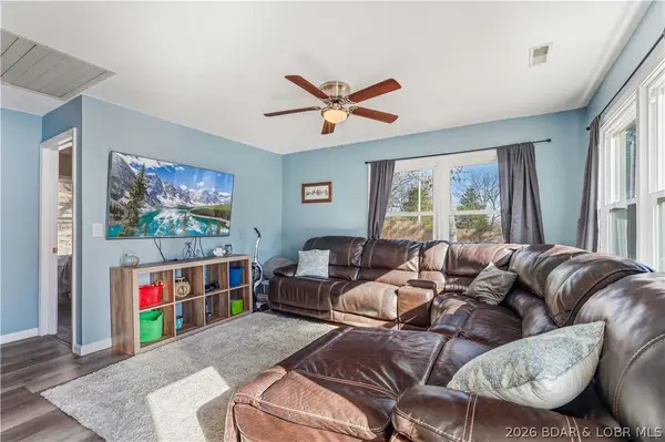 31806 Lakeview Lane, Gravois Mills, MO 65037