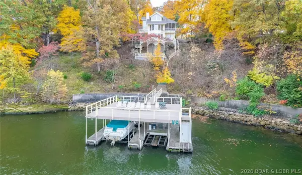 213 Crown Point Lane, Four Seasons, MO 65049