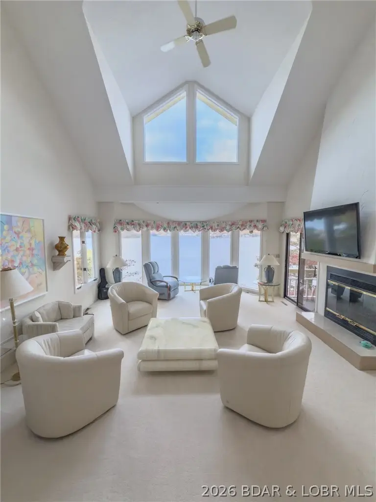 213 Crown Point Lane, Village Of Four Seasons, MO 65049 - #3