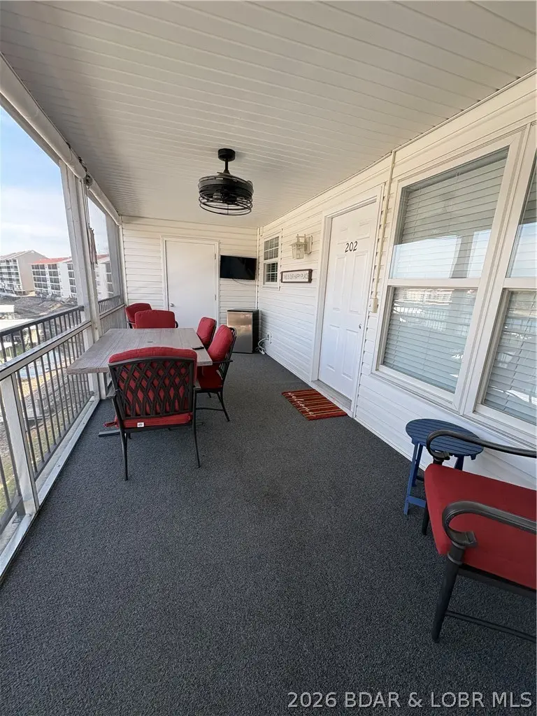 40 Lighthouse Landing #Bldg 2-202, Lake Ozark, MO 65049 - #3