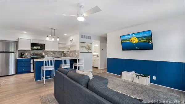 24930 Leona Lane, Versailles, MO 65084