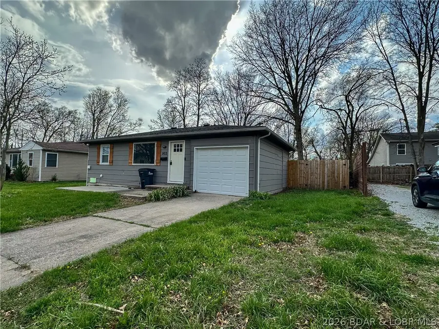 903 Jefferson Street, Saint Charles, MO 65023 - #3