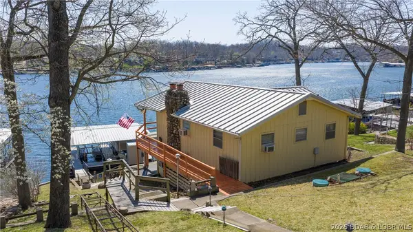 1054 Indian Hill Road, Sunrise Beach, MO 65079