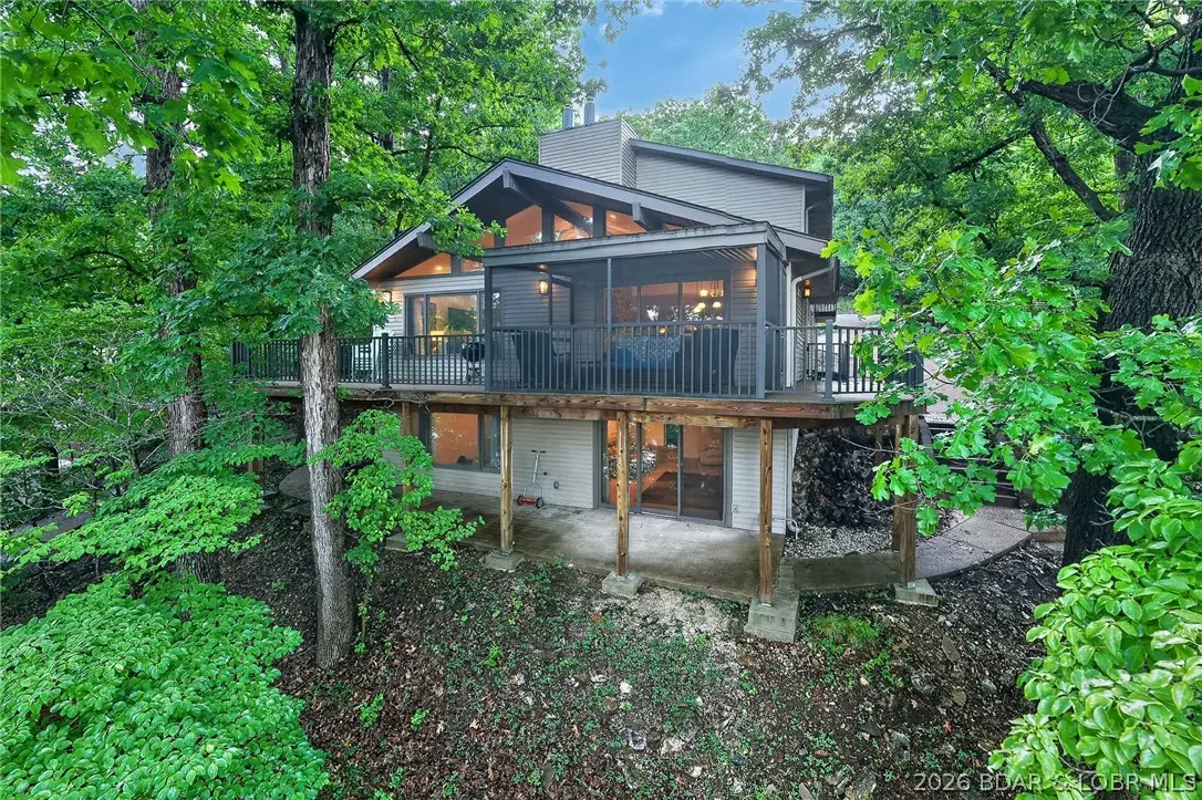 1054 Linn Creek Road, Lake Ozark, MO 65049 - #1