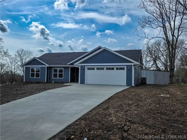 418 E Newton, Versailles, MO 65084