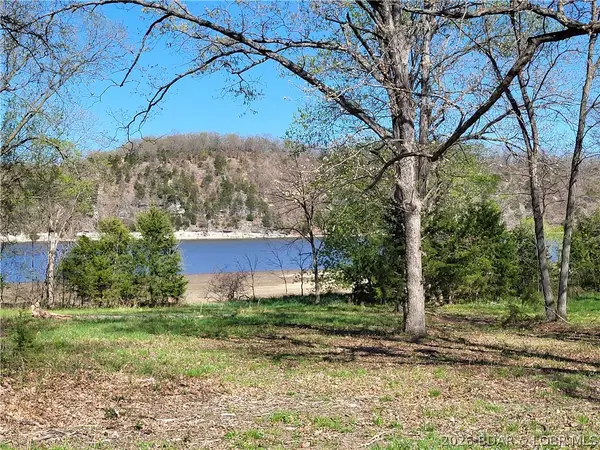 Emerald Hills Drive #Phase 4 Lot 8, Edwards, MO 65326