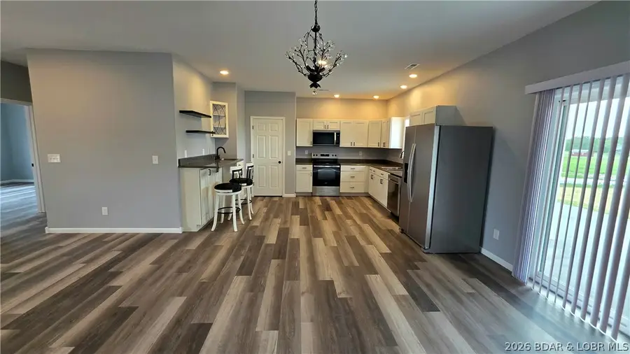 4 Wilhelm Dr, Versailles, MO 65084 - #3