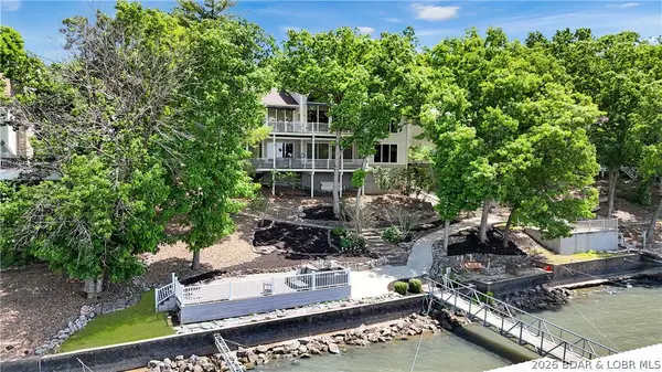 55 Point Hickory Court, Lake Ozark, MO 65049