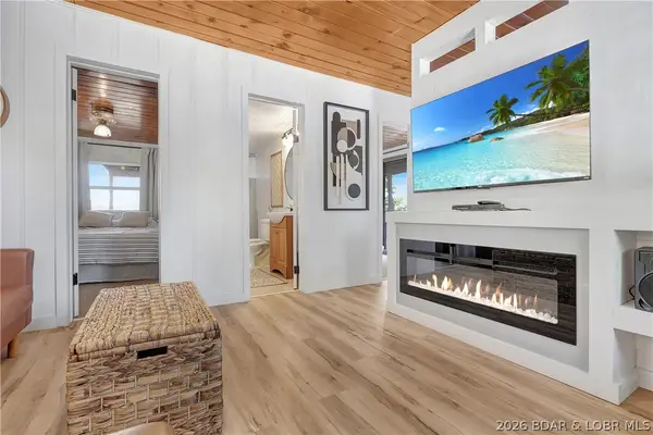 64 White Rock Lane, Sunrise Beach, MO 65079