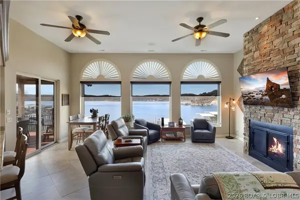 389 South Beach Boulevard, Sunrise Beach, MO 65079