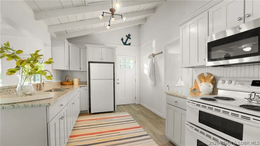 1583 Robin Hood Lane, Roach, MO 65787 - #3